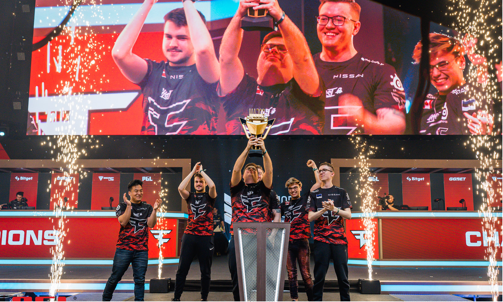 同时预告一 同时预告一